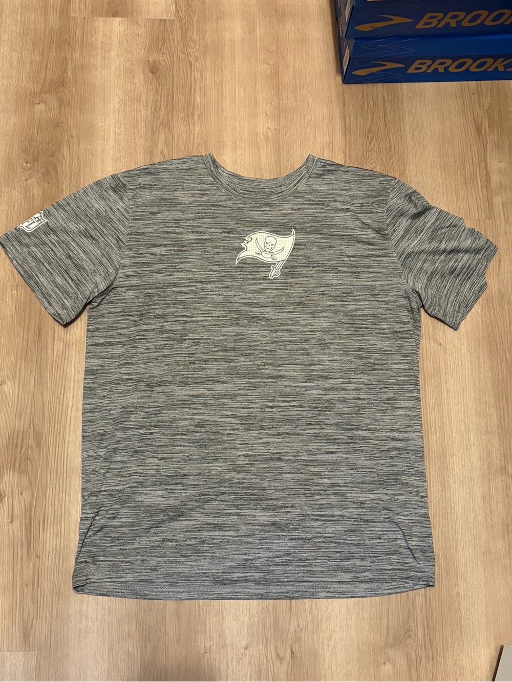 Nike Gray Heather Short-Sleeve Performance Tee - Tampa Bay Buccaneers